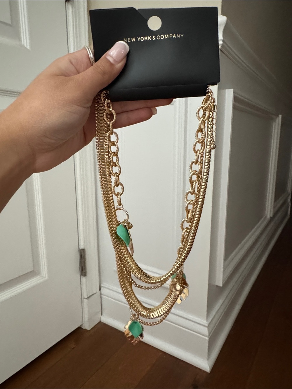 Women’s Necklaces